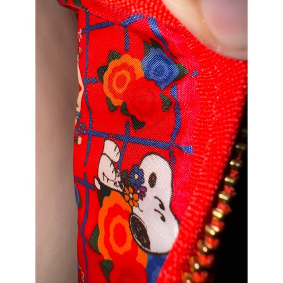 Loungefly Peanuts Snoopy Red White Embroidered Flowers Floral Mini Backpack NWT